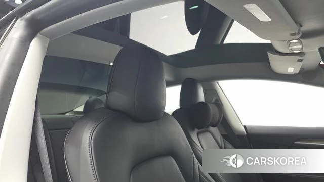 Tesla Model 3 2022 Белый из Кореи, фото 6