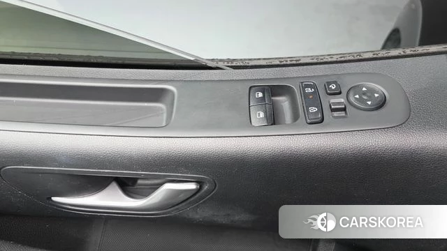 Hyundai Staria 2024 Черный из Кореи, фото 6