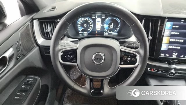 Volvo XC60 second Generation 2020 Черный из Кореи, фото 6