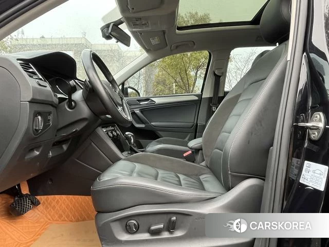 Volkswagen Tiguan L 2021 Черный из Китая, фото 6