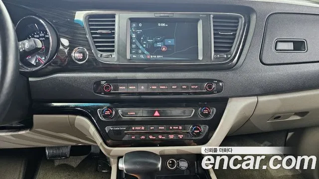 Kia The New Carnival 2019 Белый из Кореи, фото 6