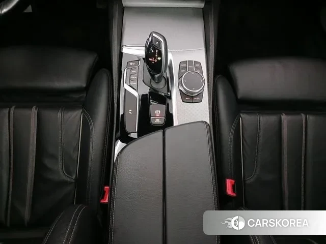 BMW 5 Series (G30) 2018 Серый из Кореи, фото 6