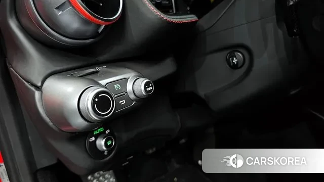 Ferrari 812 Superfast 2018 Красный из Кореи, фото 6