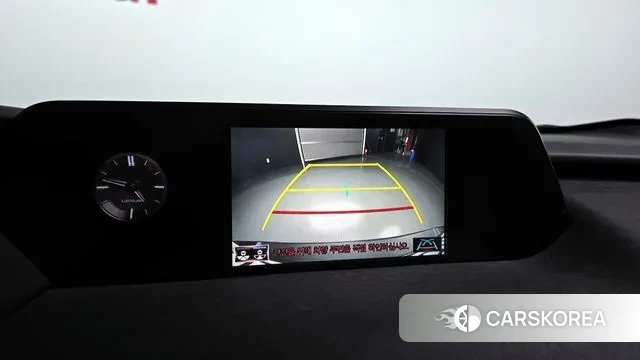 Lexus UX250h 2019 Белый из Кореи, фото 6