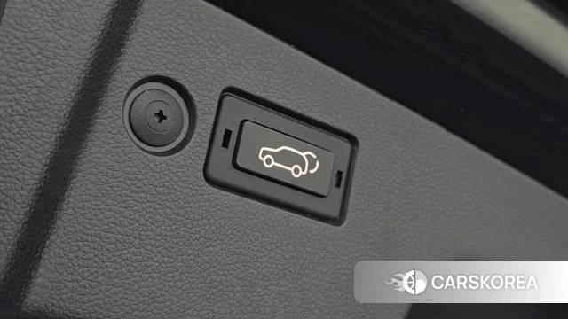 Ssangyong Torres EVX 2024 Черный из Кореи, фото 6