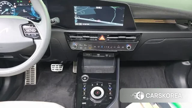 Kia Di Ol Nu Niro 2022 Темно-зеленый из Кореи, фото 6