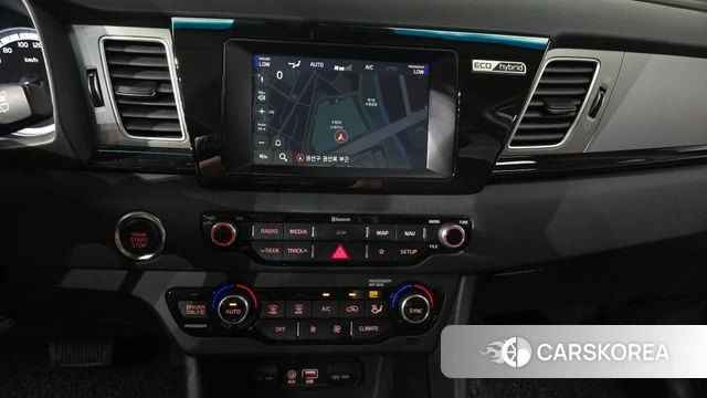Kia Niro 2019 Серебристо-серый из Кореи, фото 6