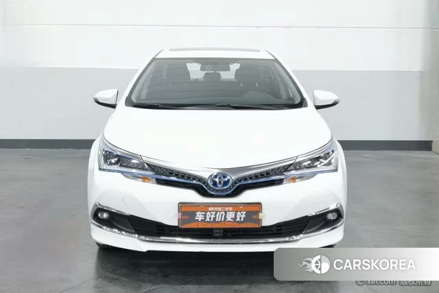 Toyota Corolla dual engine E+ 2022 Белый из Китая, фото 6