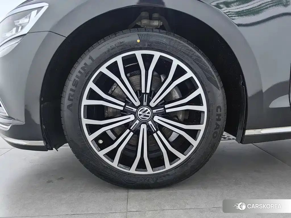 Volkswagen Phideon id 4653986 из Китая 7