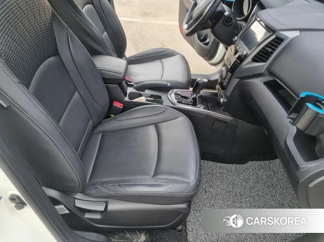 Ssangyong Tivoli Armor 2018 Жемчужный цвет из Кореи, фото 6