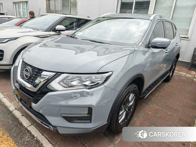 Nissan Qijun 2025 Темно-серый из Китая, фото 6