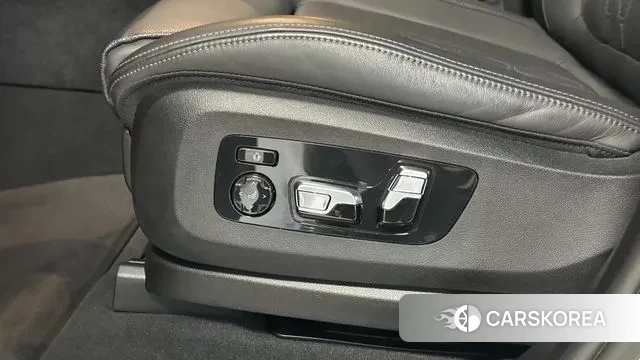 BMW X5 (G05) 2024 Жемчужный цвет из Кореи, фото 6