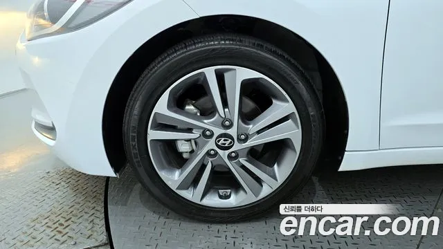 Hyundai Avante AD id 2628618 из Кореи 6