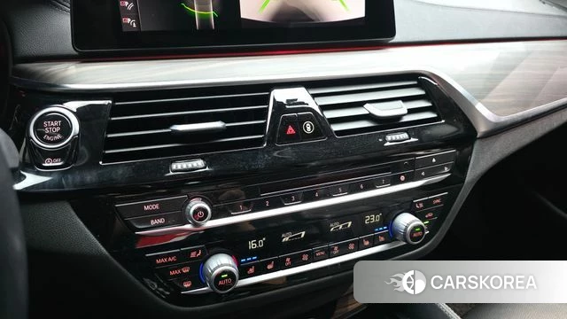 BMW 5 Series (G30) 2019 Серый из Кореи, фото 6