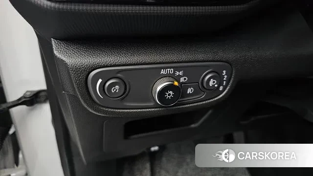 Chevrolet (GM Daewoo) Trailblazer 2020 Белый из Кореи, фото 6