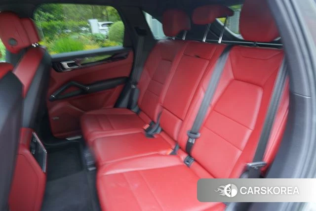 Porsche Cayenne E-Hybrid 2021 Темно-серый из Китая, фото 6