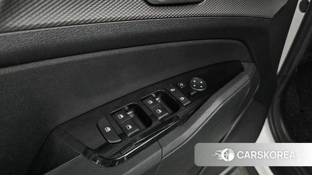 Kia Sportage 5th Generation 2022 Белый из Кореи, фото 6