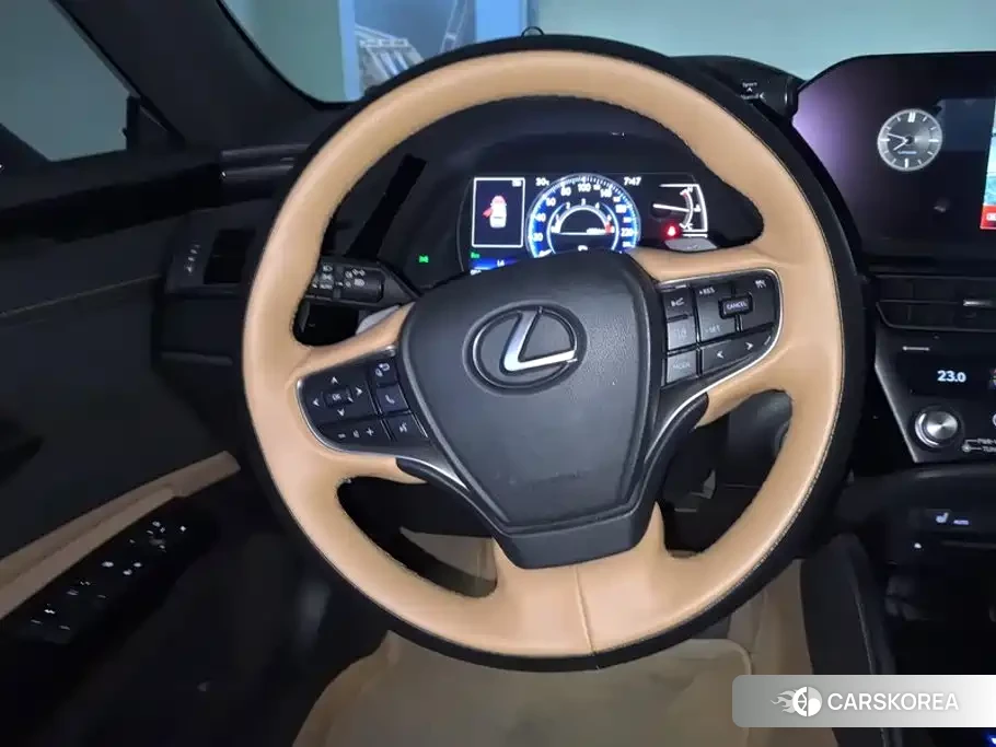 Lexus ES 2022 Белый из Китая, фото 6