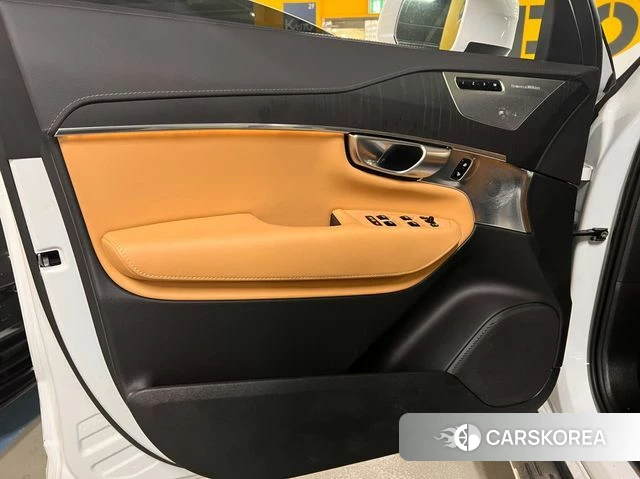 Volvo XC90 second Generation 2024 Белый из Кореи, фото 6