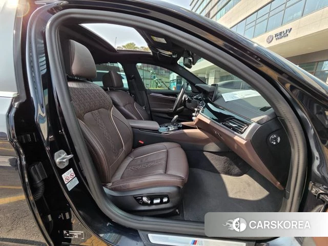 BMW 5 Series (G30) 2023 Синий из Кореи, фото 6