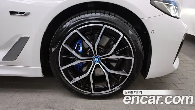 BMW 5 Series (G30) id 2688653 из Кореи 6