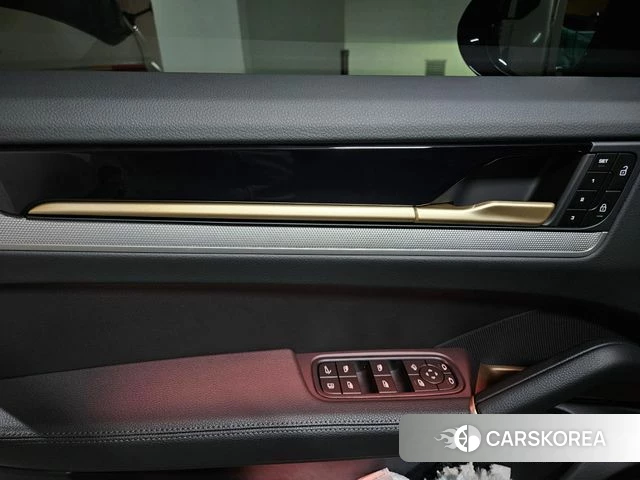 Porsche Cayenne (PO536) 2025 Черный из Кореи, фото 6