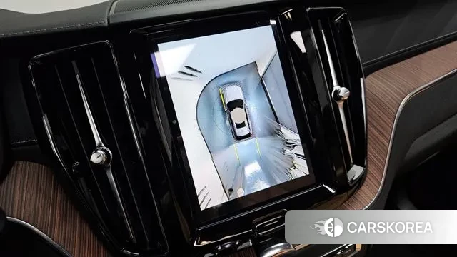 Volvo XC60 second Generation 2023 Белый из Кореи, фото 6