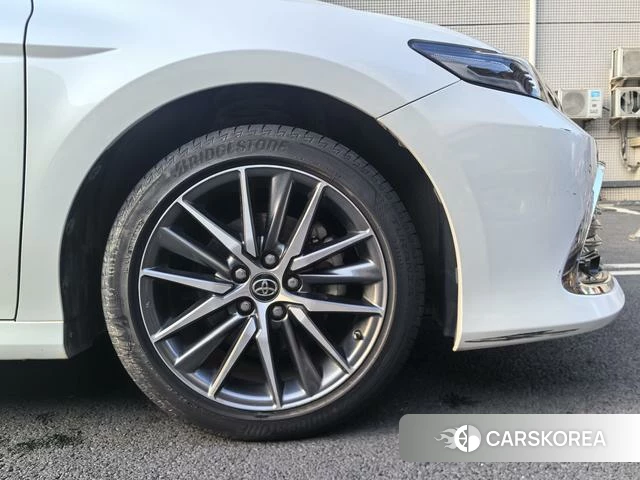Toyota Camry 2023 Белый из Китая, фото 6
