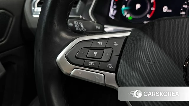 Volkswagen Tiguan Allspace 2023 Черный из Кореи, фото 6