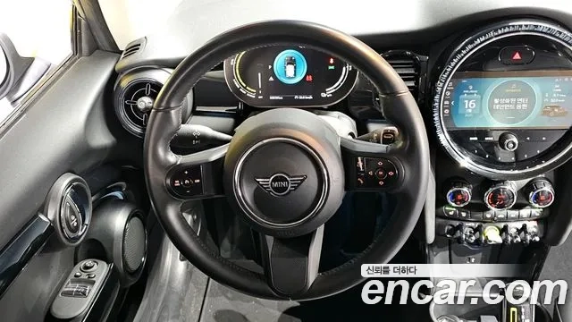 Mini Cooper Electric 2022 Серебристо-серый из Кореи, фото 6