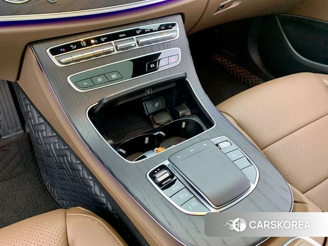 Mercedes-Benz E-class 2023 Черный из Китая, фото 6