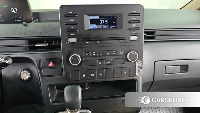 Hyundai Staria 2022 Белый из Кореи, фото 6
