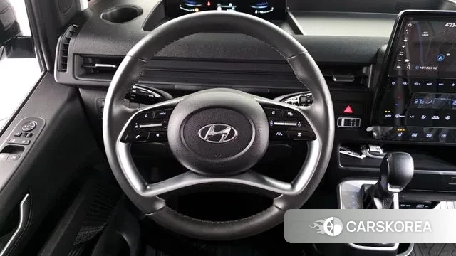 Hyundai Staria 2023 Серебристо-серый из Кореи, фото 6