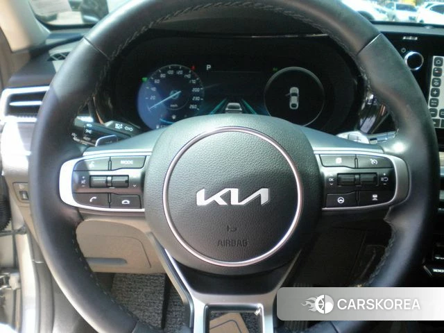 Kia K5 Hybrid 3rd Generation 2023 Серебристо-серый из Кореи, фото 6