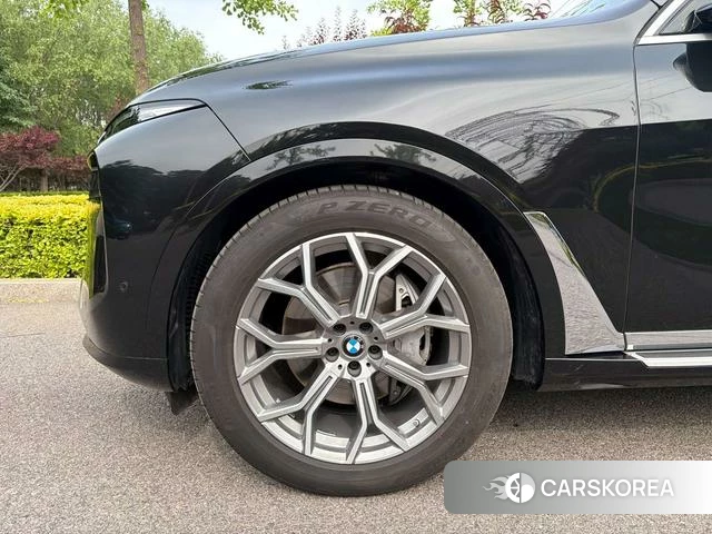 BMW X7 2025 Черный из Китая, фото 6