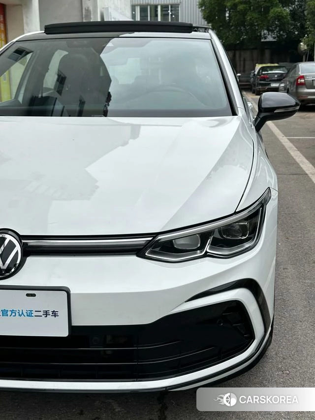 Volkswagen Golf 2022 Белый из Китая, фото 6