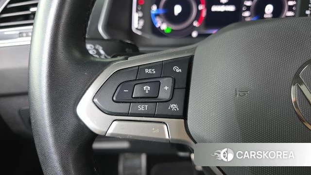 Volkswagen Tiguan second Generation 2022 Черный из Кореи, фото 6