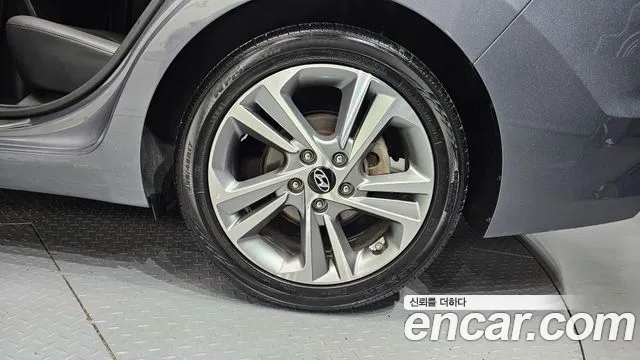 Hyundai Avante AD id 2614316 из Кореи 6