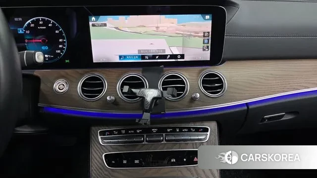 Mercedes-Benz E-Class W213 2022 Песочный из Кореи, фото 6