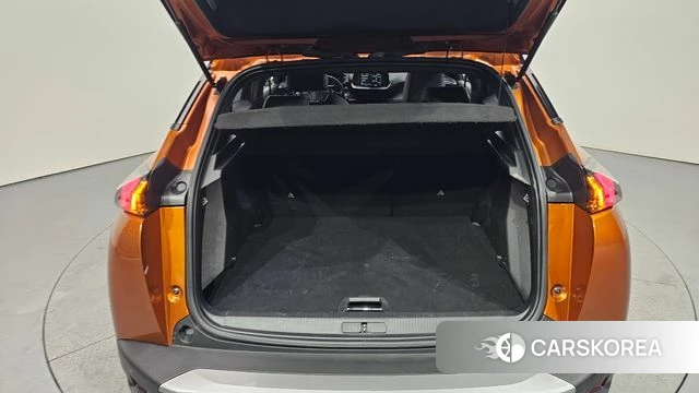 Peugeot e-2008 second generation 2020 Оранжевый из Кореи, фото 6