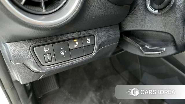 Kia The New K3 2nd generation 2021 Белый из Кореи, фото 6