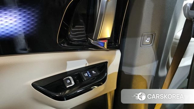 Kia Carnival 4th generation 2023 Черный из Кореи, фото 6