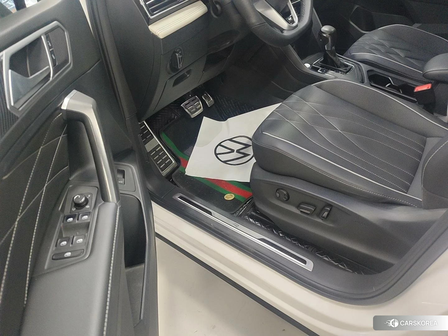 Volkswagen Tiguan L 2021 Белый из Китая, фото 6