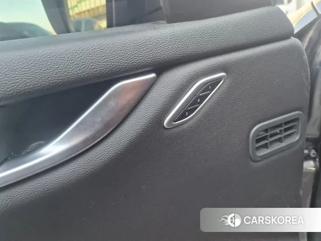 Maserati Ghibli 2020 Серый из Кореи, фото 6