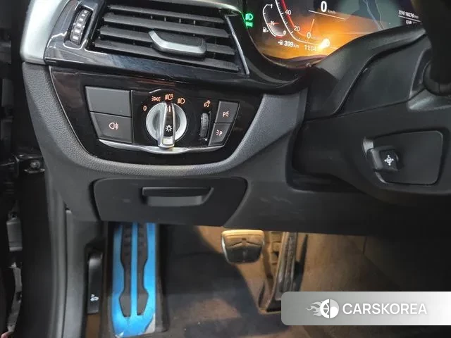 BMW 5 Series (G30) 2022 Серый из Кореи, фото 6