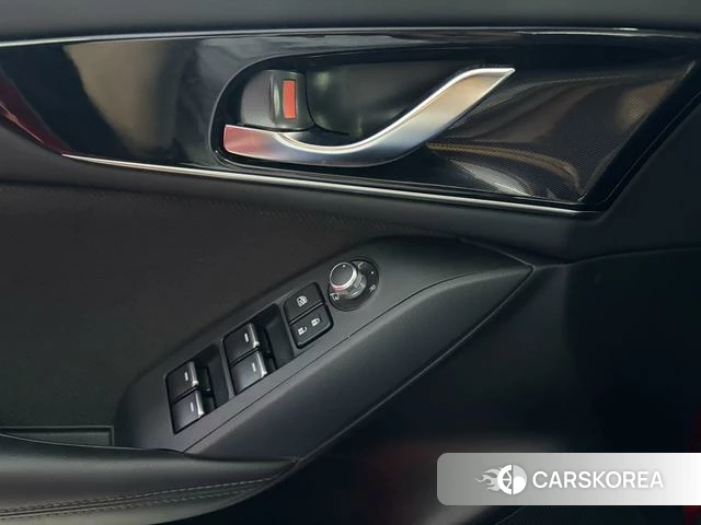 Mazda CX-4 2022 Красный из Китая, фото 6