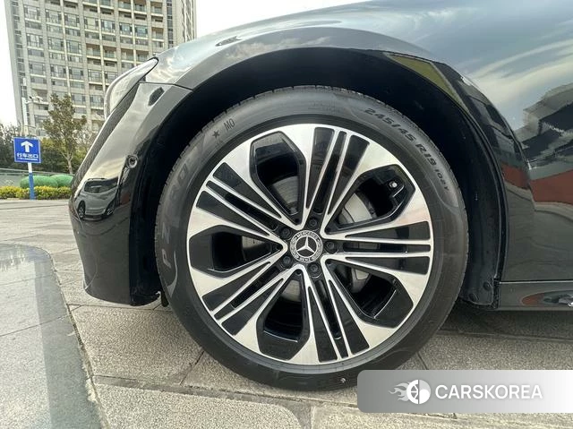 Mercedes-Benz E-class id 3882590 из Китая 6