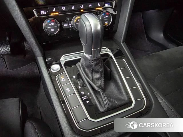 Volkswagen Passat GT (B8) 2018 Белый из Кореи, фото 6