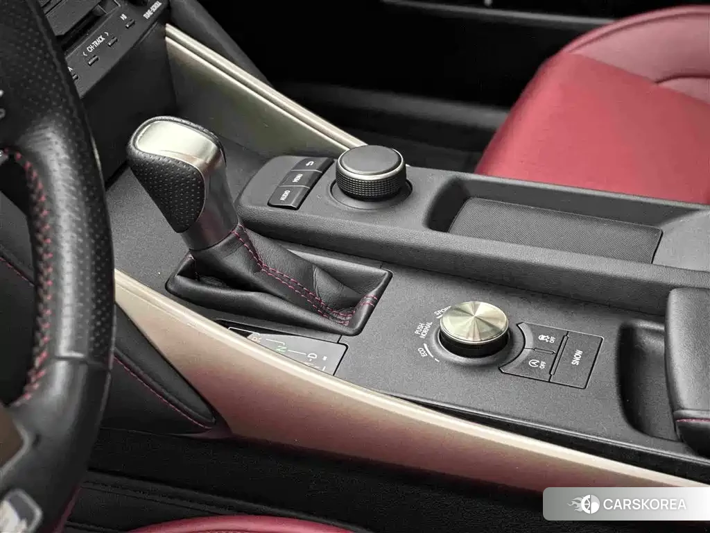 Lexus IS 2019 Синий из Китая, фото 6