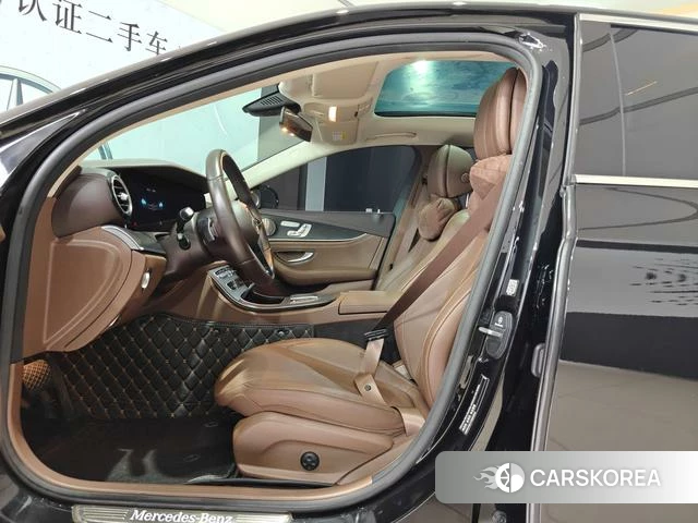 Mercedes-Benz E-class 2023 Черный из Китая, фото 6